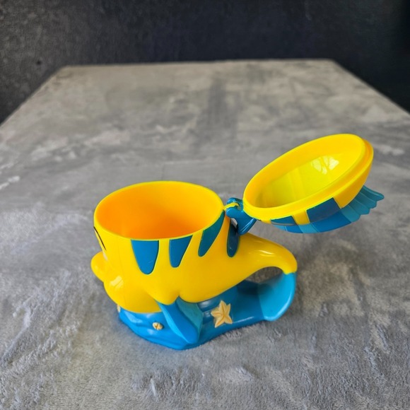 Flounder Fish The Little Mermaid Disney On Ice Souvenir Cup Flip Lid Description - Picture 3 of 4